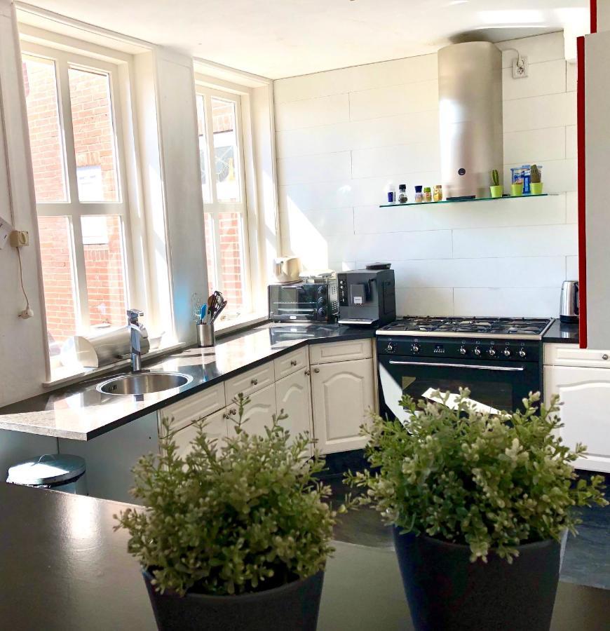 Ruime Studio 'In De Drie Koningen' In Hartje Middelburg Bagian luar foto
