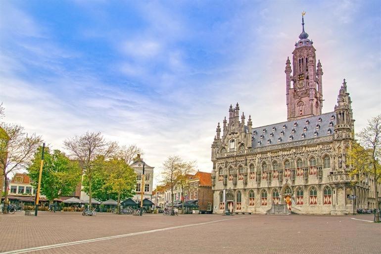 Ruime Studio 'In De Drie Koningen' In Hartje Middelburg Bagian luar foto